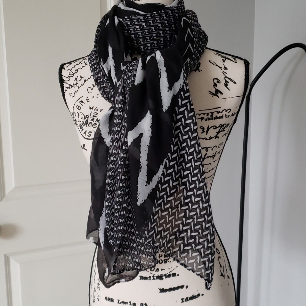 Chevron scarf - Picture 1 of 5